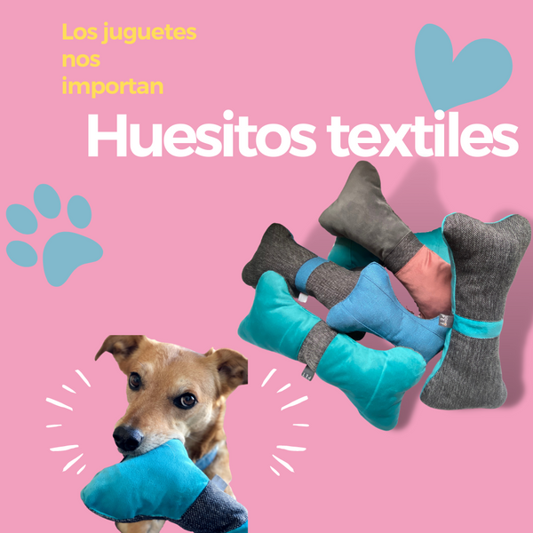 Juguete textil huesito azul - gris