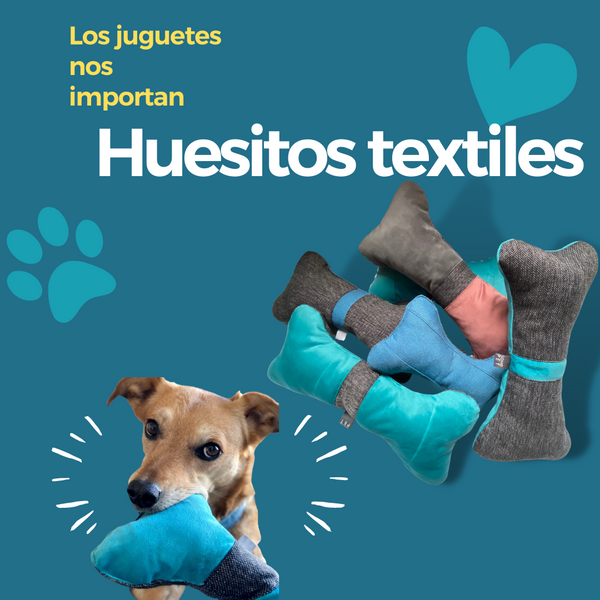 Juguete textil huesito turquesa - gris